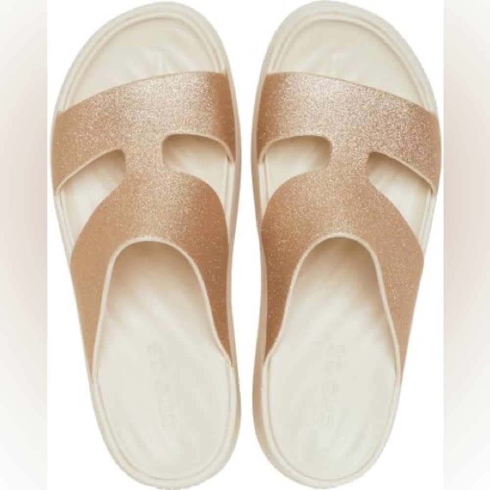 CROCS Women's Glitter Gold Getaway Platform Sandals in Women’s 11